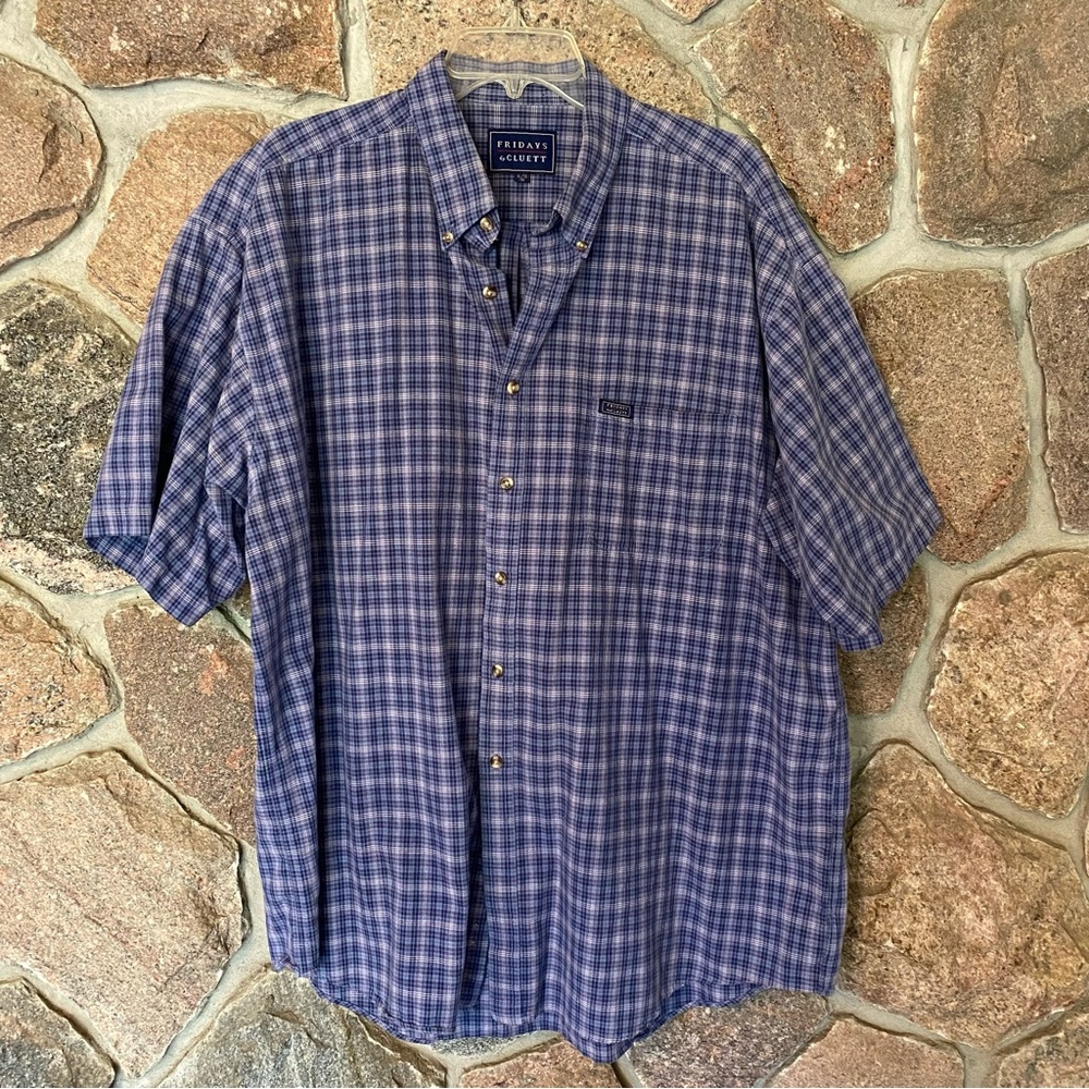 Fridays by Cluett Mens short sleeved button down plaid shirt